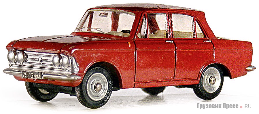 [b]«Москвич-408»[/b] фирмы Dinky Toys принято считать основоположником саратовской серии: именно он дал толчок созданию аналогичных по технологии изготовления копий советских машин