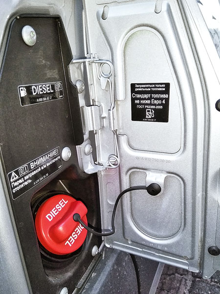 Согласно официальной инструкции по эксплуатации допускается заправлять топливо класса не ниже Euro 4