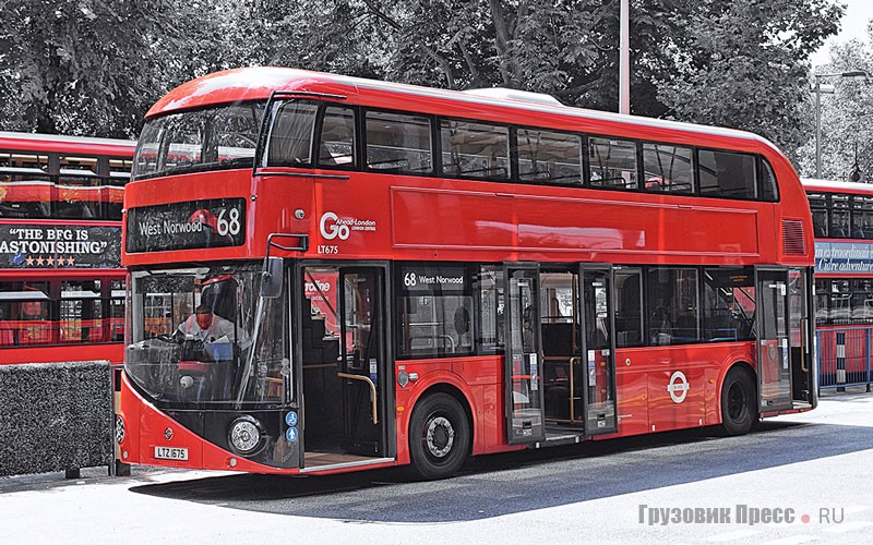 87-местный Wright New Routemaster был выбран по конкурсу на замену полюбившимся лондонцам и гостям метрополии легендарным автобусам Routemaster