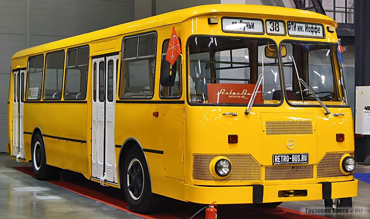 Восстановление этого автобуса [b]ЛиАЗ-677М[/b] длилось более пяти лет