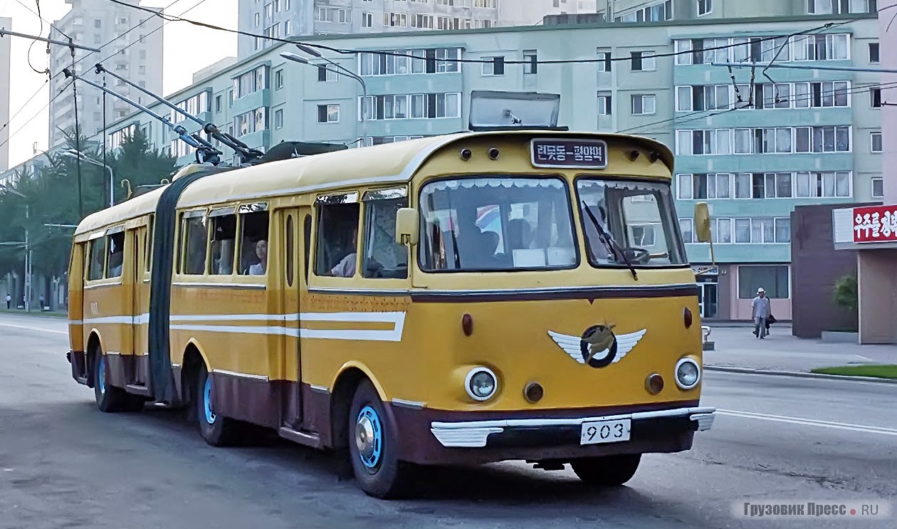 «Чёллима 9.25» стала первым сочленённым троллейбусом в КНДР и Пхеньяне. Последний такой троллейбус эксплуатируется до сих пор на маршруте. Модель выпускали с 1963 по 1969 г. Габаритные размеры по кузову – 13 500х2500х2890 мм. Максимальная скорость – 45 км/ч, мощность ТЭД – 60 кВт