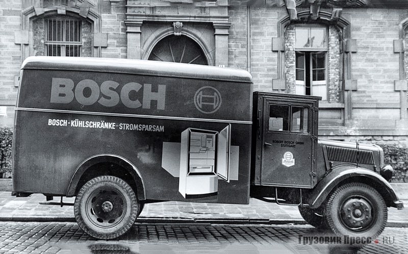 Отремонтированный и переделанный после войны в фургон военный грузовик Mercedes-Benz L 701 с деревянной «единой кабиной вермахта» (Einheitsfahrerhaus der Wehrmacht) на сервисной службе концерна Robert Bosch. Штутгарт, 1951 г.