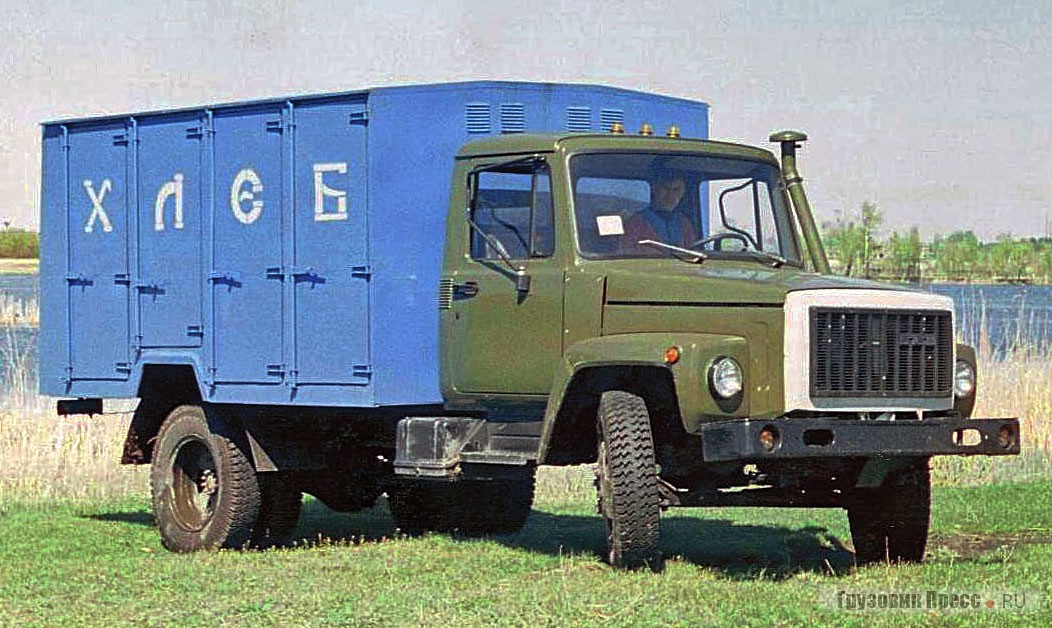 Варианты исполнения ТС‑39661: хлебный фургон и грузопассажирский вариант с 2‑местным отсеком в кузове