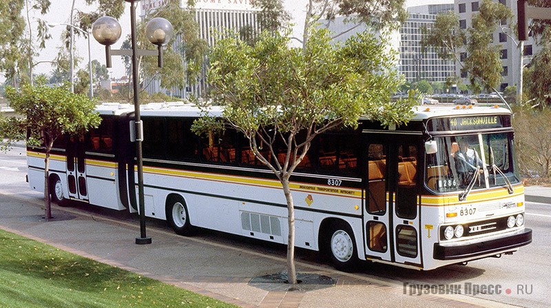 Автобус Crown-Ikarus 286 транспортной компании Jacksonville Transportation Authority