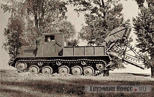 Грунтово-фрезерная машина-траншеекопатель ФТК-ГПИ-35. 1954 г.