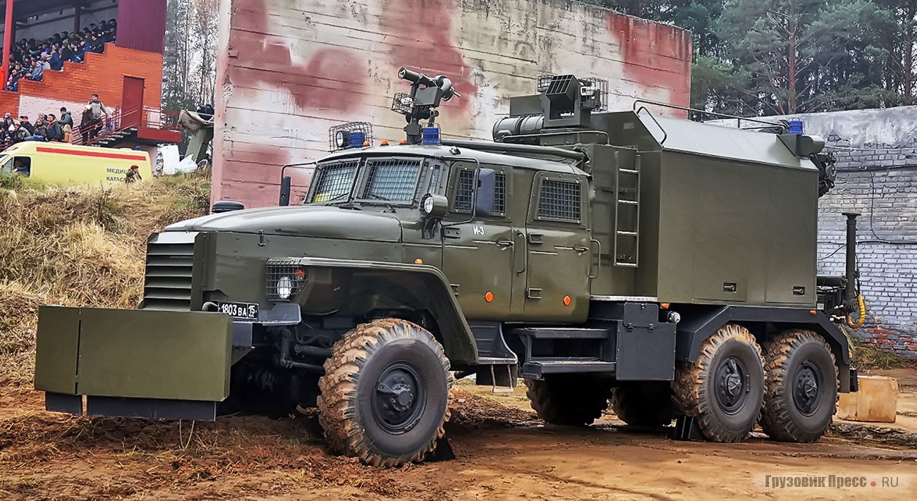 Russian truck. КАМАЗ Горец ССН. Горец-м. Инженерная дорожная машина Горец. ОКБ техника.