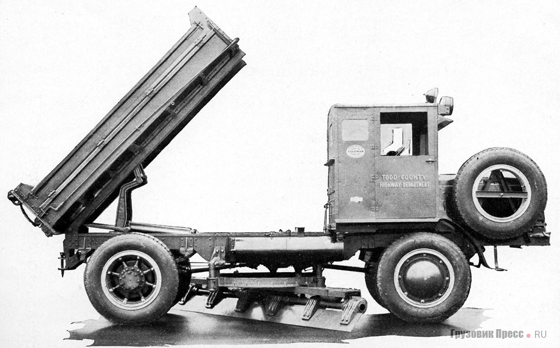 Coleman D-40X с оборудованием для дорожного хозяйства. 1929 г.