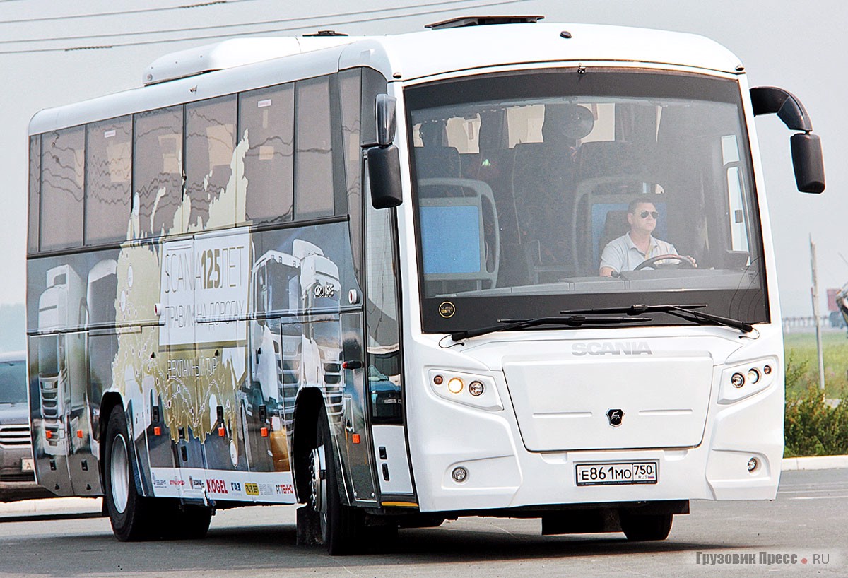 ЛиАЗ-52911 «Круиз» на шасси Scania K 400 IB4x2MB уже получил эмблему ГАЗ