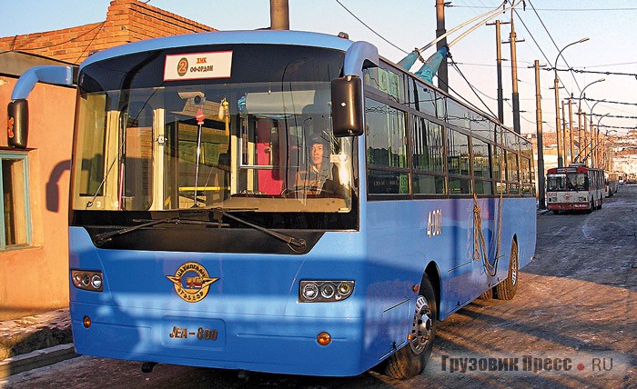 Первый монгольский троллейбус JEA-800