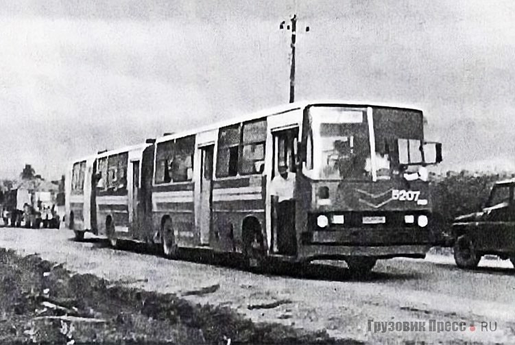 Испытания 3-секционного сочленённого автобуса Girón