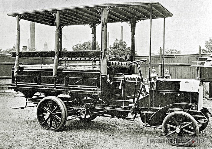 Довольно простой сменный автобусный кузов на платформе грузовика Scania HL в Венерсборге, 1909 г.